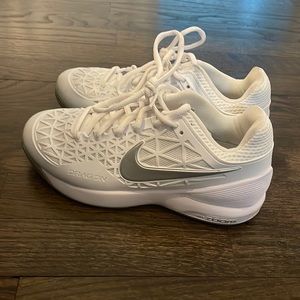 Nike Womens Zoom Cage 2 tennis shoes size 5.5